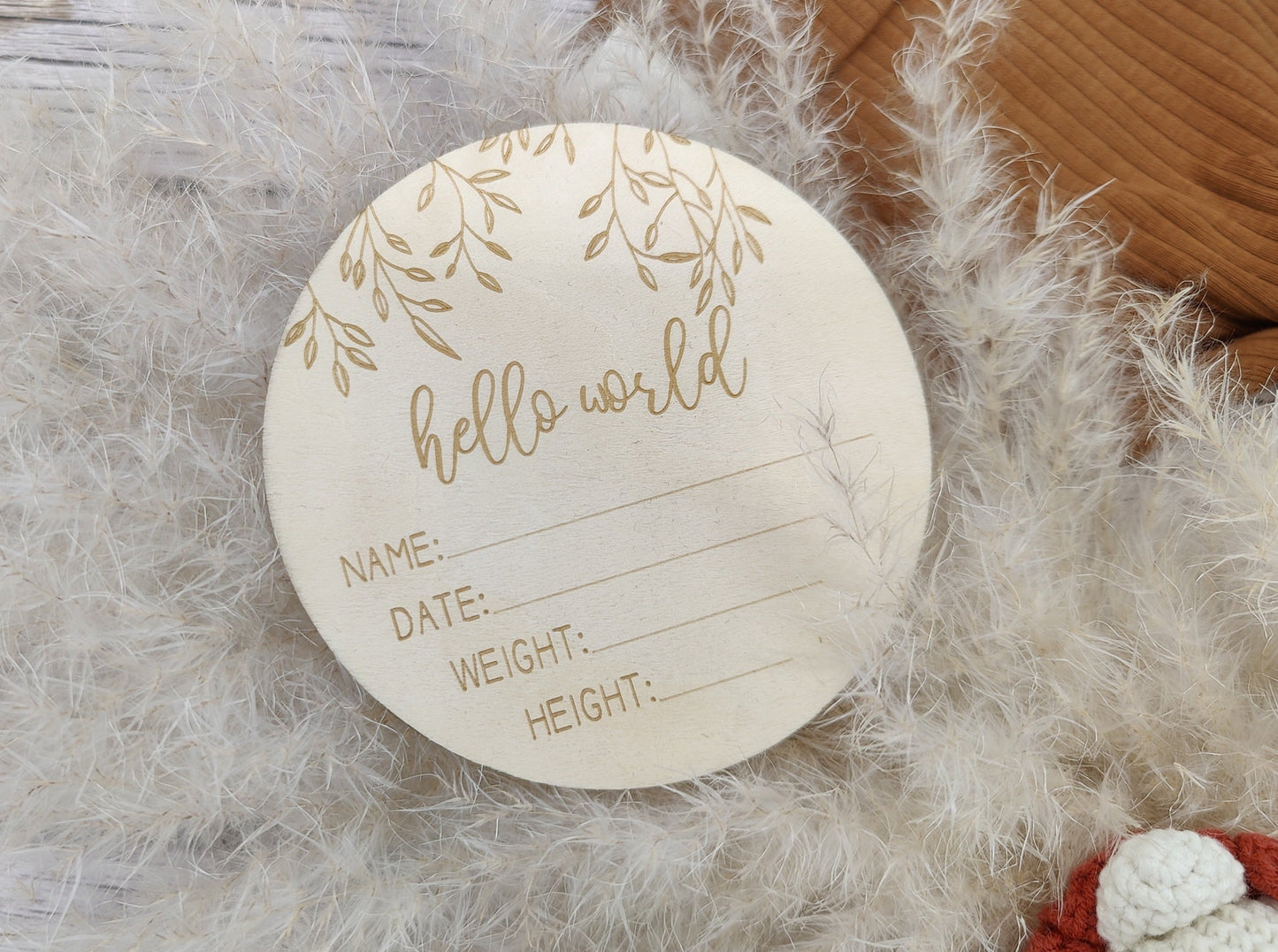 Personalisierte Geschenkbox zur Geburt/ Decke caramel/ Spucktuch marsala/ Rassel gehäkelt Bär